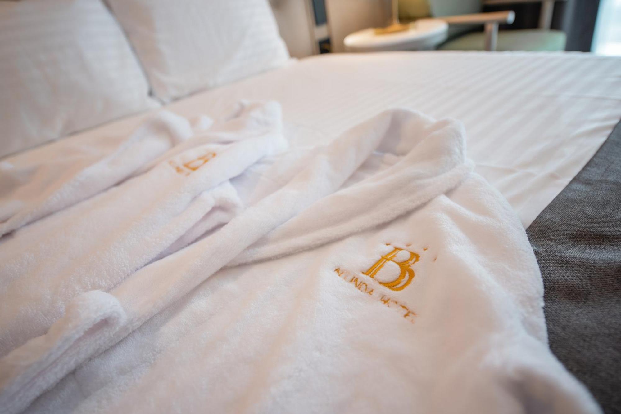Belinda Hotel Mamaia Adults Only מראה חיצוני תמונה