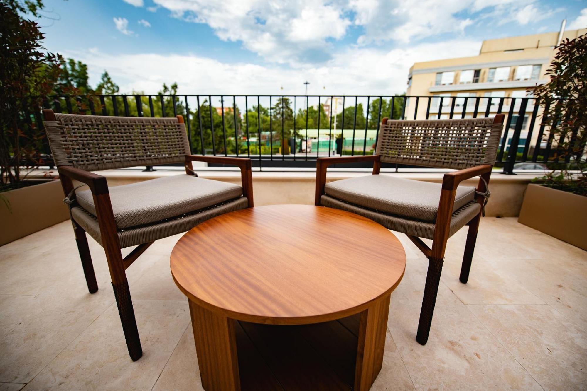 Belinda Hotel Mamaia Adults Only מראה חיצוני תמונה