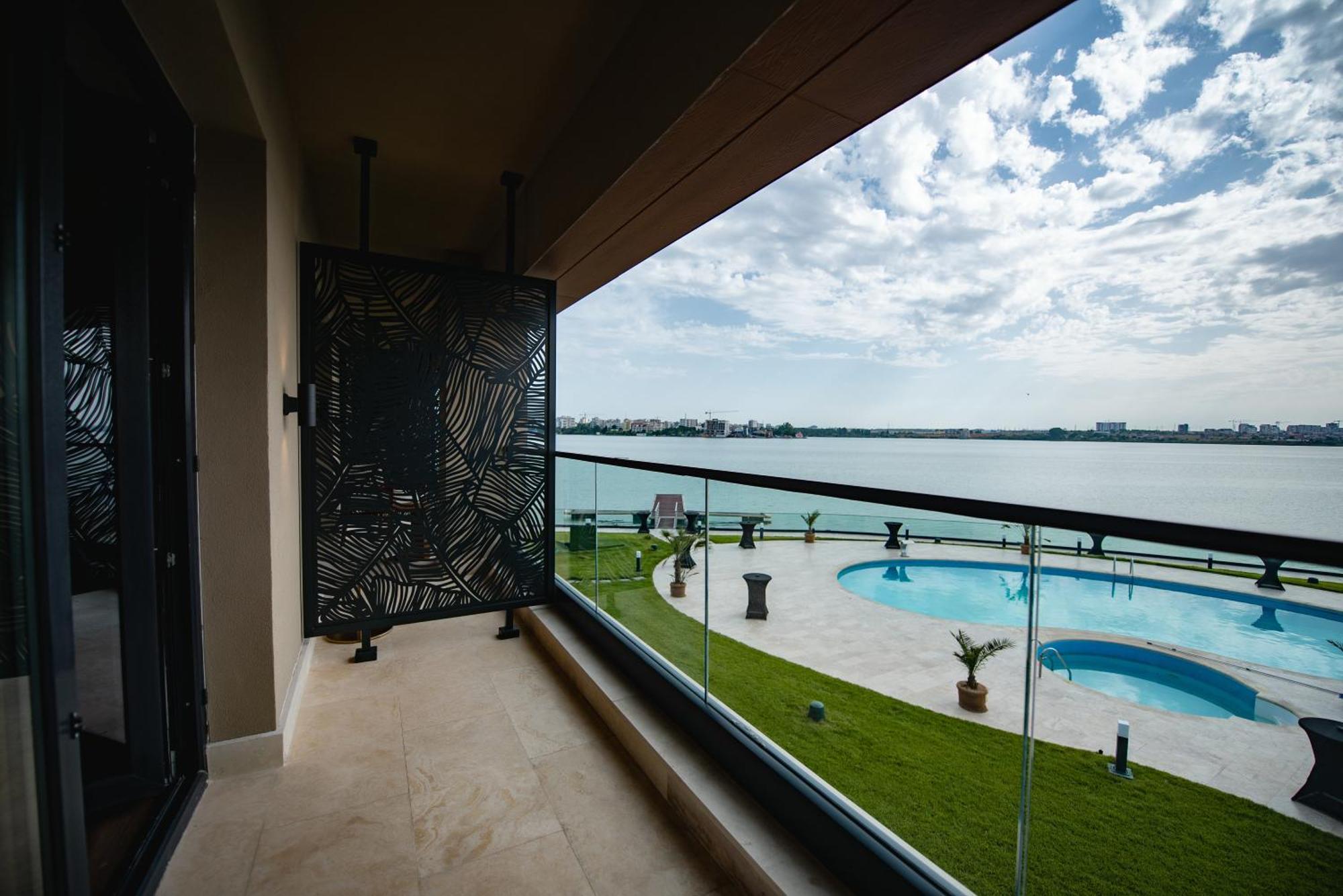 Belinda Hotel Mamaia Adults Only מראה חיצוני תמונה