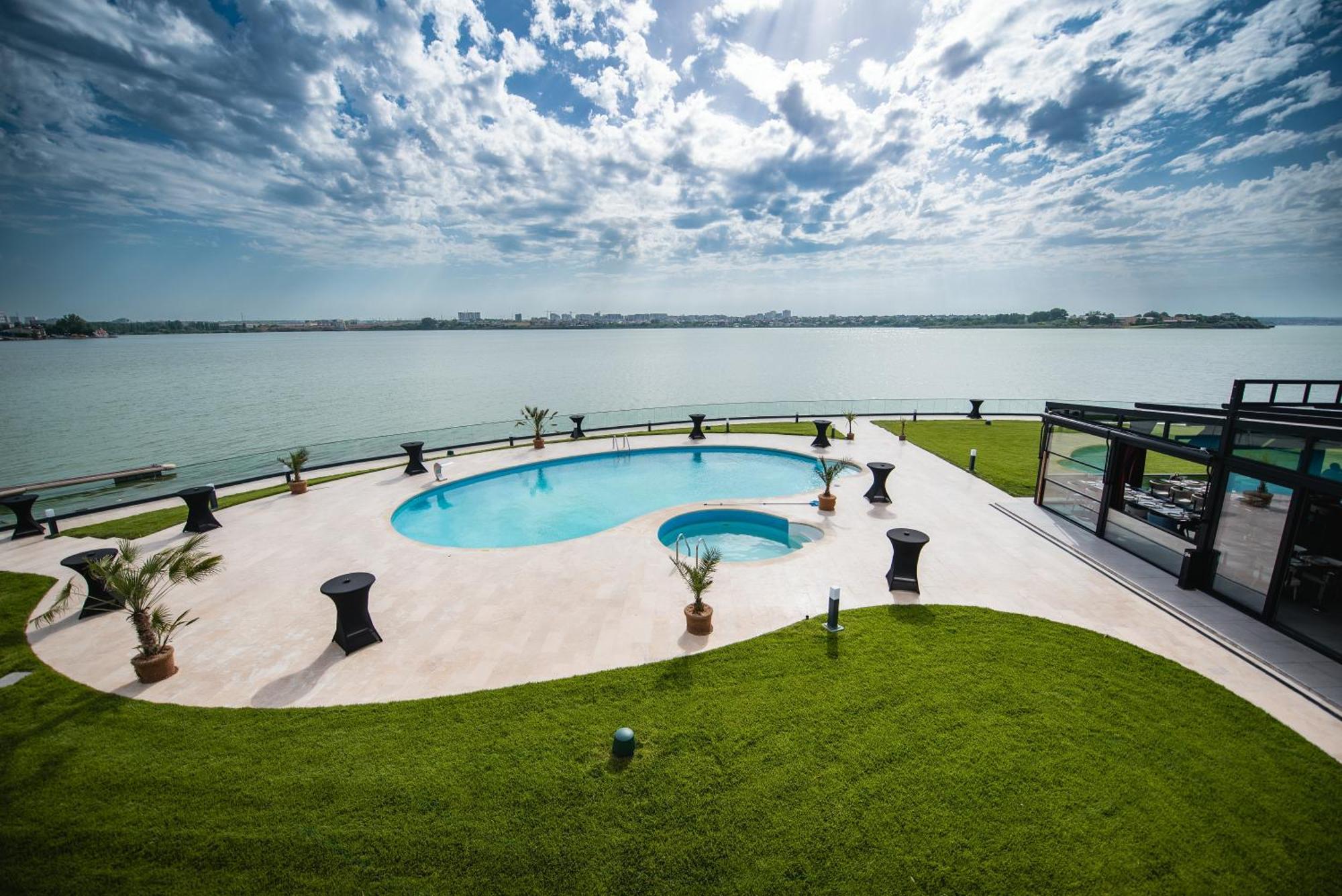 Belinda Hotel Mamaia Adults Only מראה חיצוני תמונה