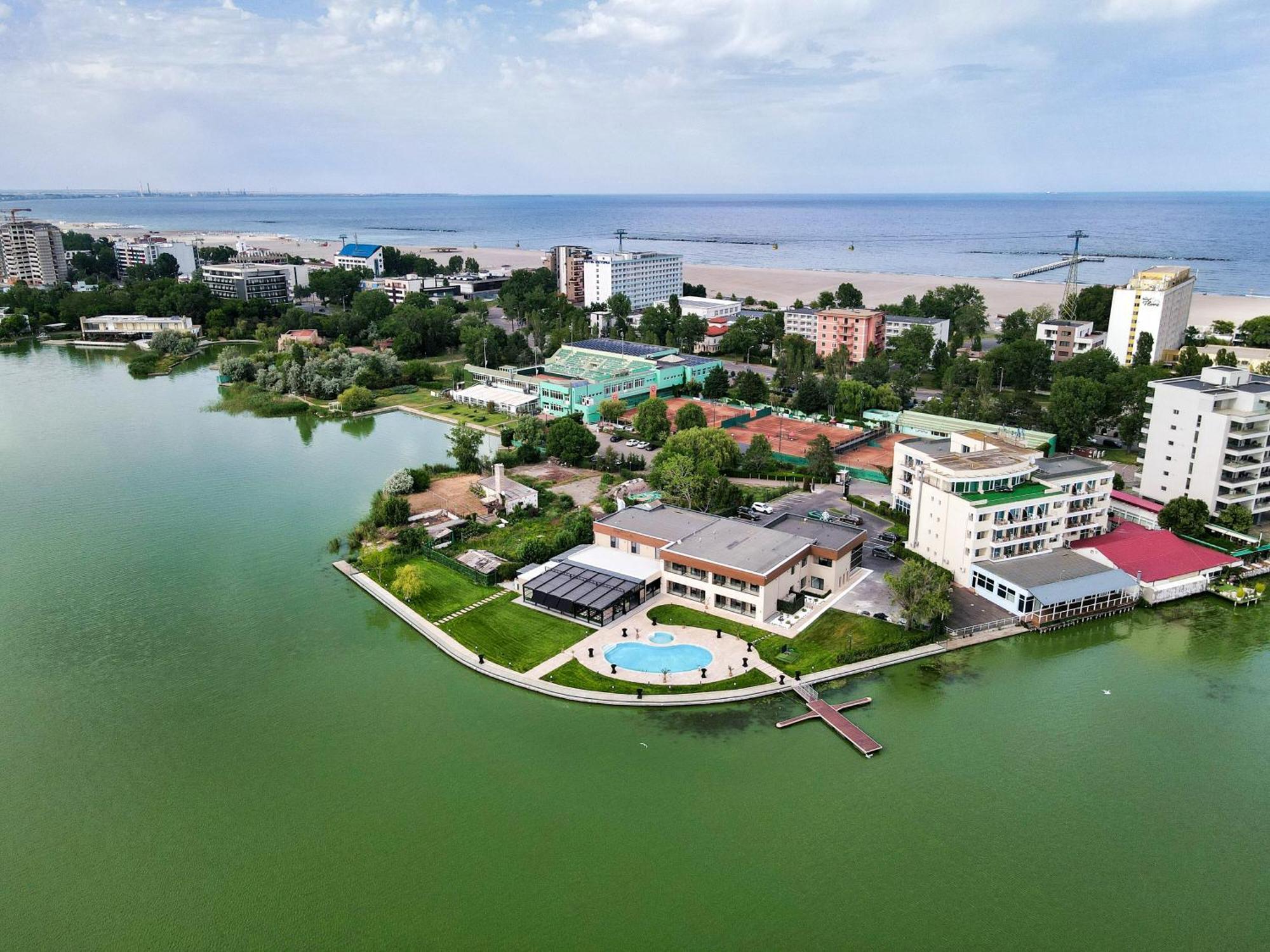 Belinda Hotel Mamaia Adults Only מראה חיצוני תמונה