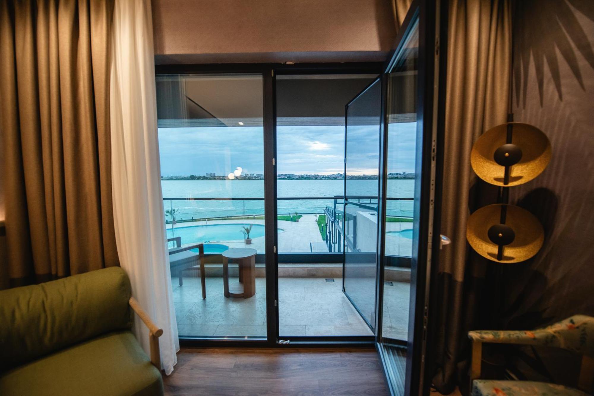 Belinda Hotel Mamaia Adults Only מראה חיצוני תמונה