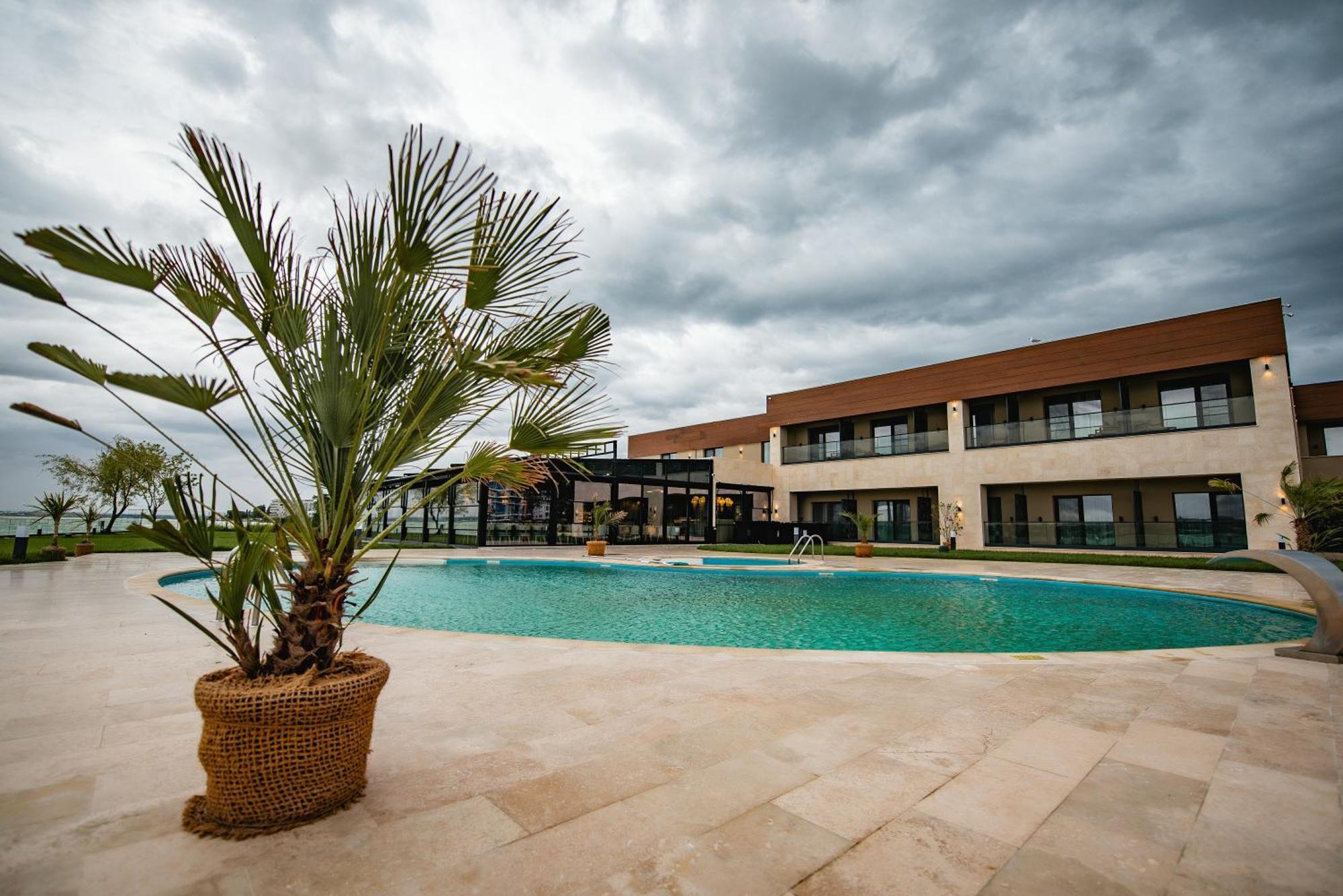 Belinda Hotel Mamaia Adults Only מראה חיצוני תמונה